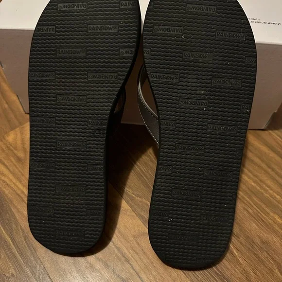 Rainbow Black sandals with charcoal Strap - Picture 3 of 9